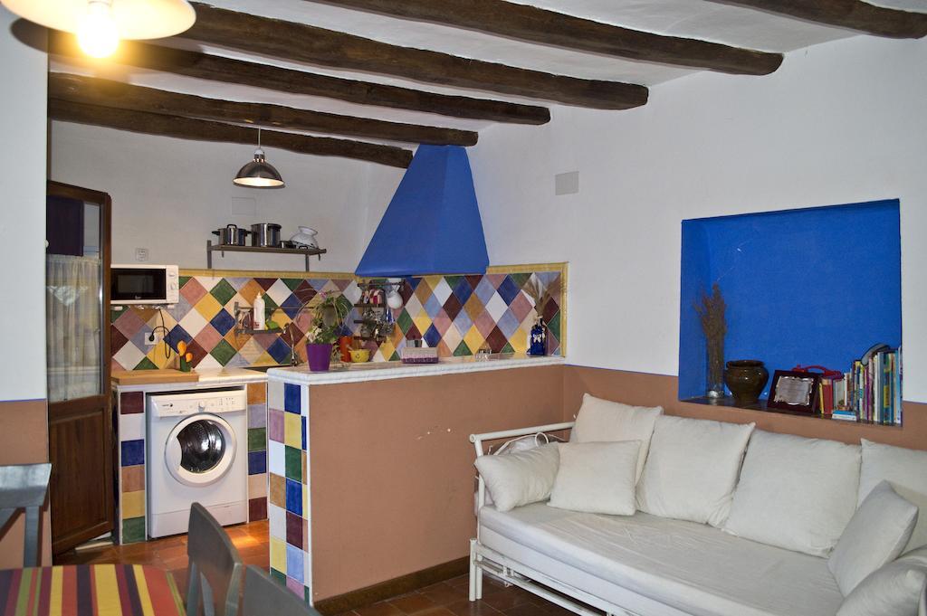 Casa Rural Los Lilos Gotor Oda fotoğraf